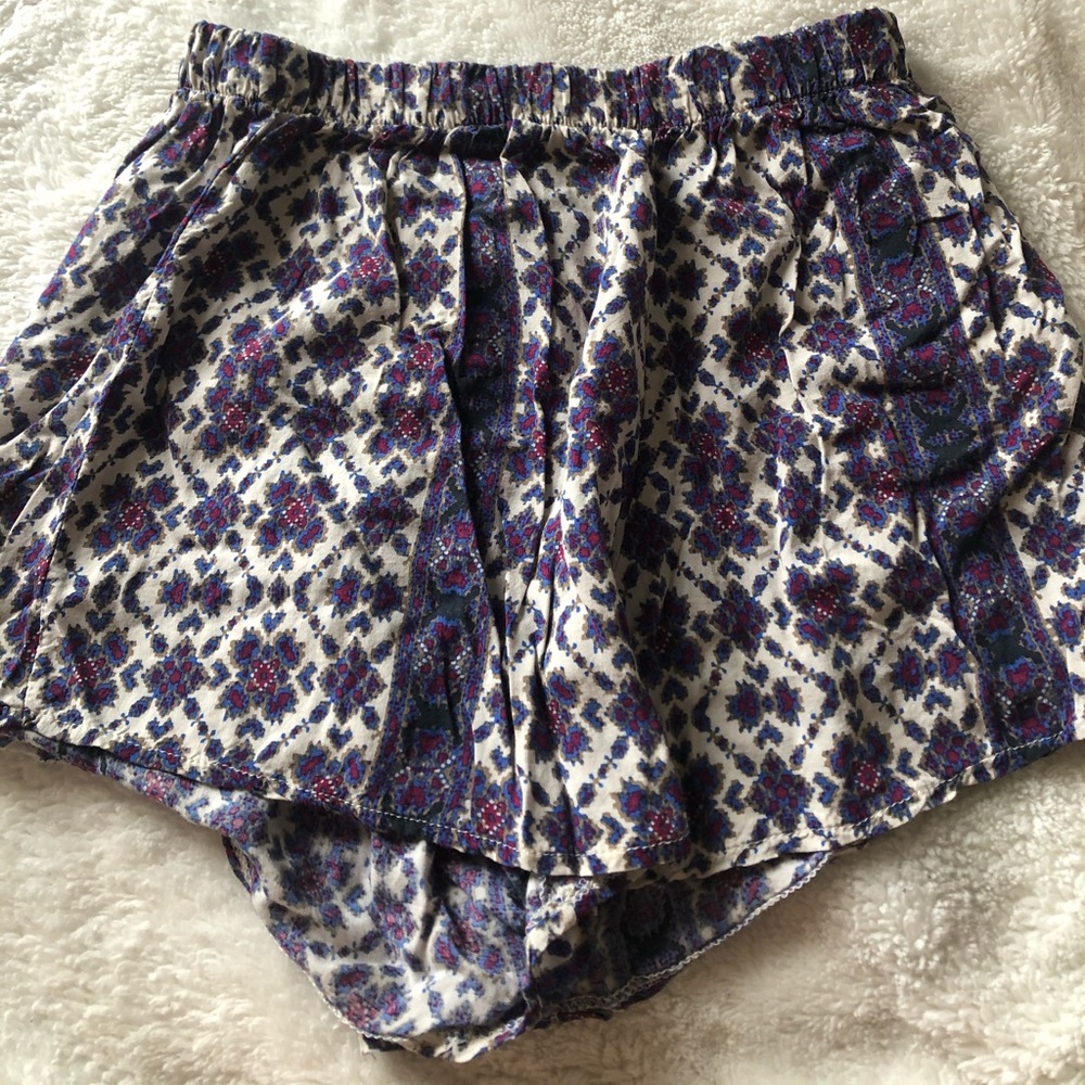 Brandy Melville Loose shorts